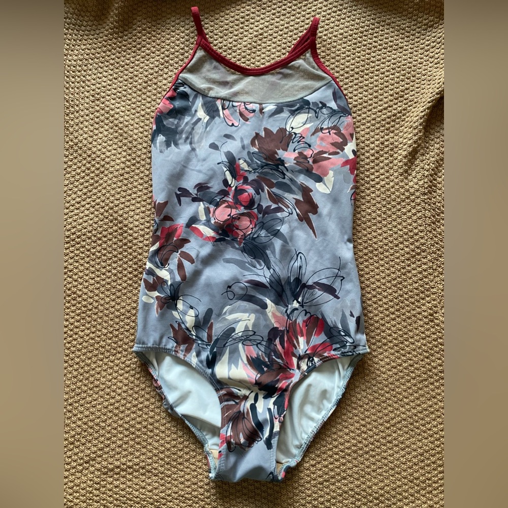 Élevé Leotard Emma